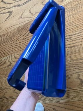 Creative Memories Blue Plastic Personal Trimmer